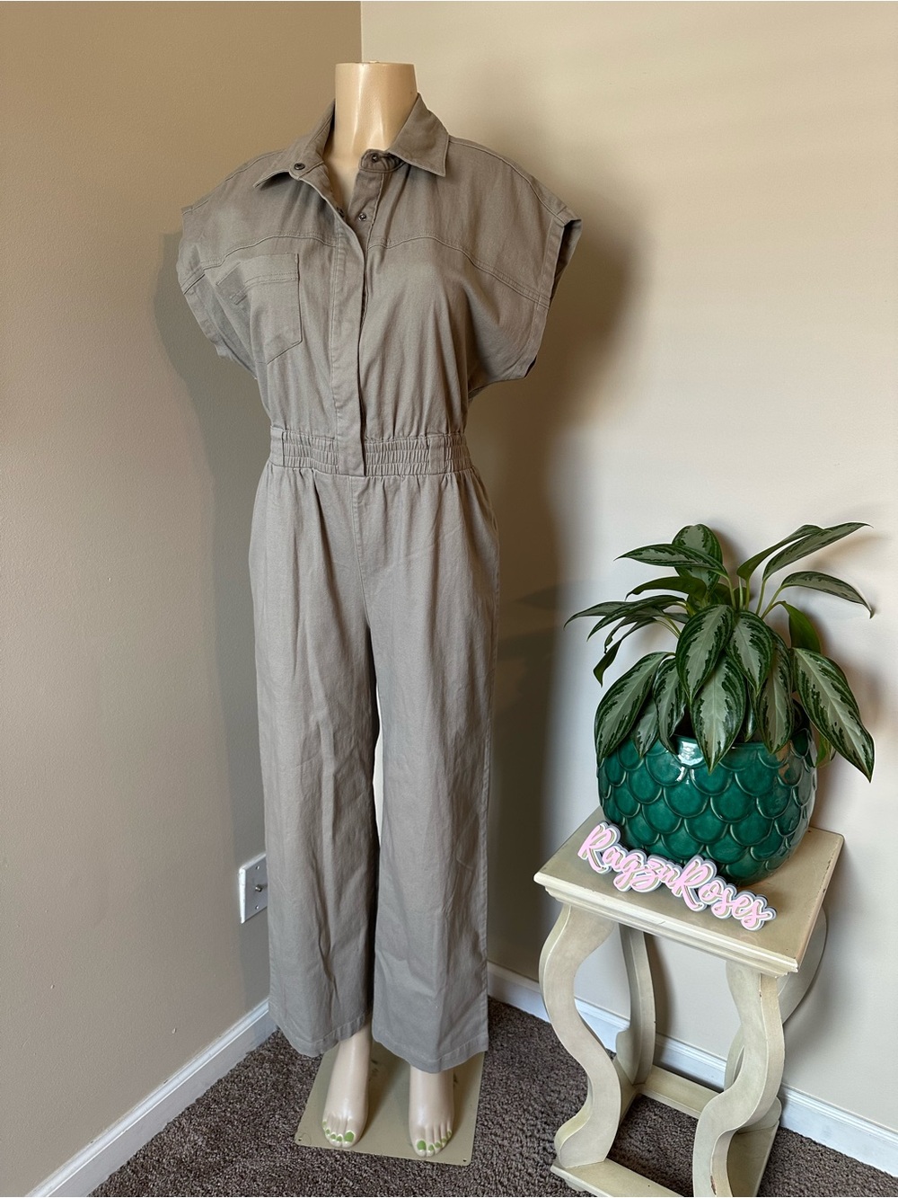 Hunter & Brown Casual Grayish Brown Short-Sleeve Utility Jumpsuit